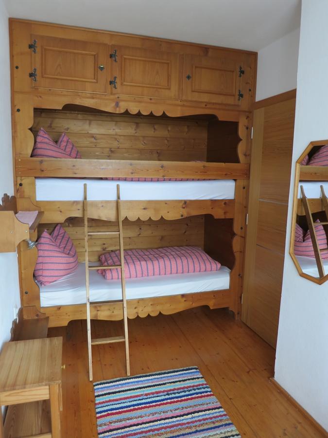 Eller Apartment *